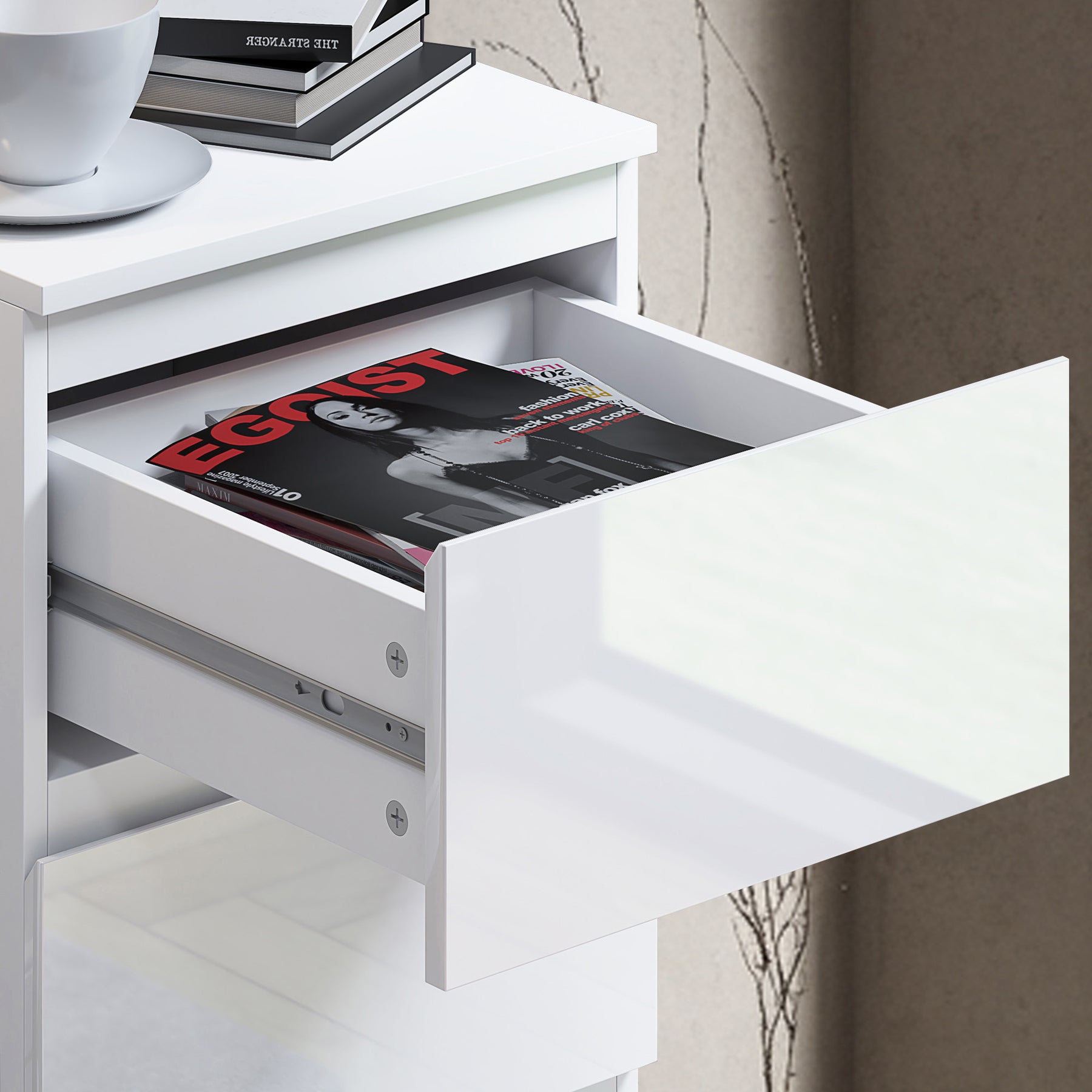 FWStyle Stora 4 Drawer Chest of Drawers - White Gloss Front