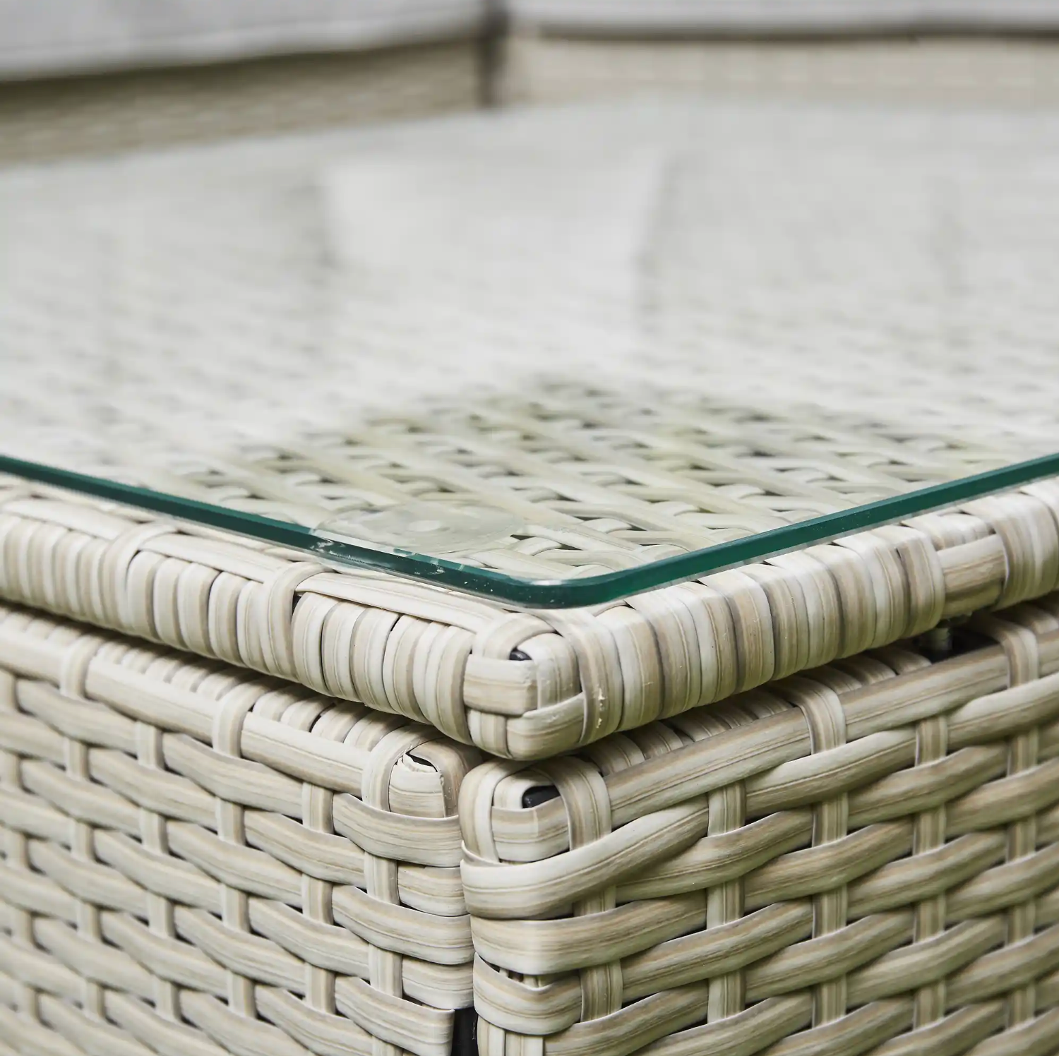Luna Outdoor Garden Set & Coffee Table
