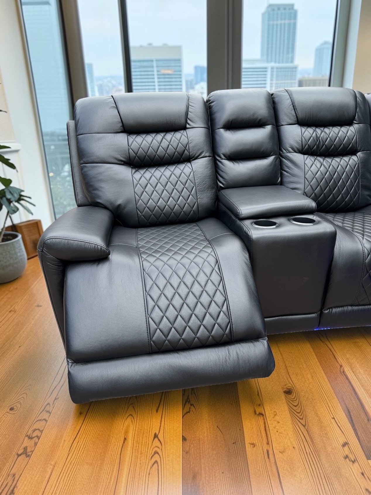 Oxford Electric Reclining Corner Sofa Black