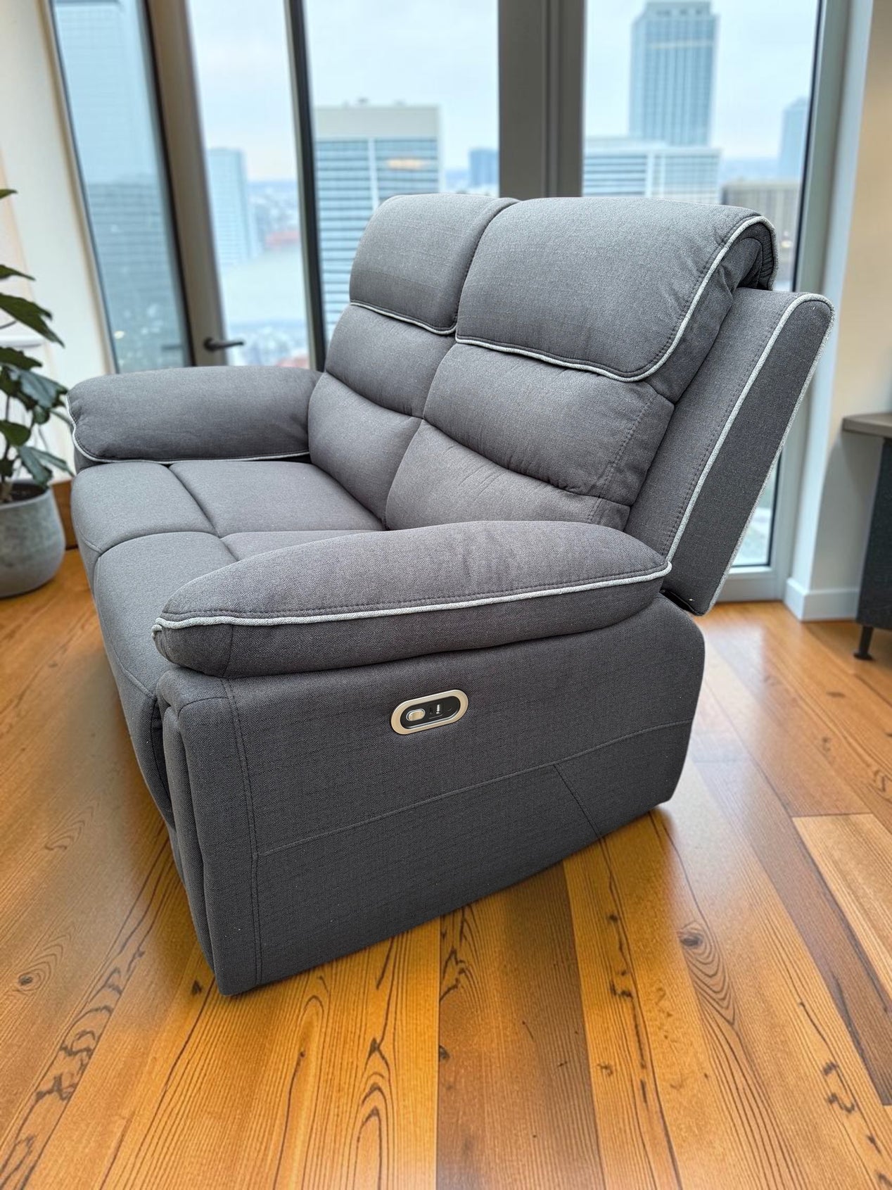 Milano 2 Seater Electric Recliner Sofa